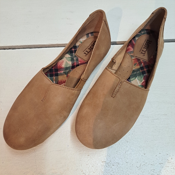 Born Shoes - Born Casual Slip-On Flats Tan Leather With Plaid Lining Women's Shoe Size 6.5